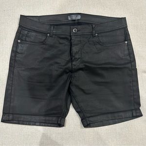 Zara Men’s Shorts Size 34 black coated